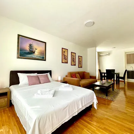 Modesti - Stan Na Dan Novi Sa Parkingom 5 Evra Po Danu