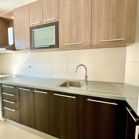 Modesti - Stan Na Dan Novi Sa Parkingom 5 Evra Po Danu * Belgrado